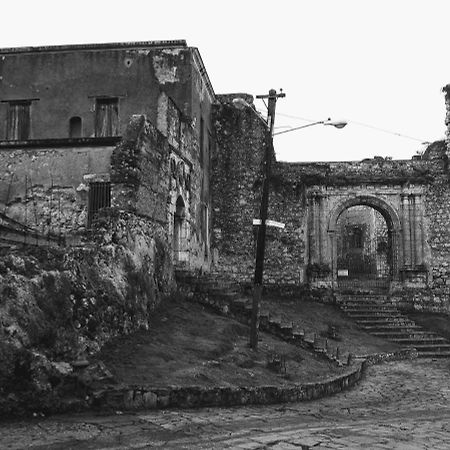 Hotel Class Colonial Saint-Domingue Extérieur photo